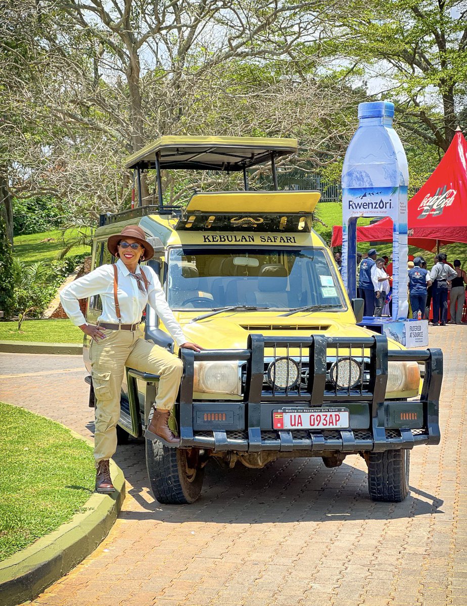 Uganda_Expozed's tweet photo. We can’t promote tourism with taxis , today I am in Munyonyo showcasing the latest and modest fleet that we offer to take you around the world 

As the travel specialists we are the your best transport patner https://t.co/1oHIxAjx5o