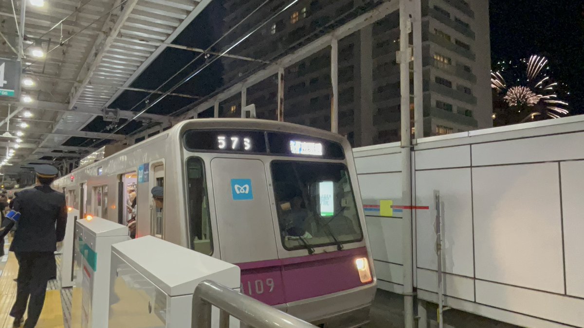 TQ9010F's tweet photo. 8000が来るとは https://t.co/oJyZDuGyEp