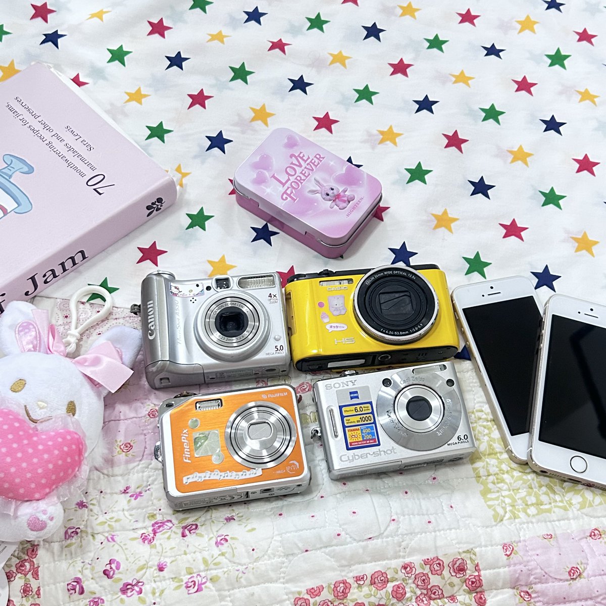 _ggoodgirll_'s tweet photo. รี+ปัก 🍀 ✨ลดเพิ่ม100บาททุกตัววว✨
Drop todayy 20:00 naka ราคาน่ารักสุดสุด มีจอฟลิบ มีไอโฟน5sคับ 
⭐️ราคาเริ่มหลักร้อยต้น🌀

#กล้องดิจิตอลมือสอง #กล้องดิจิตอล #กล้องดิจิตอลเก่า https://t.co/1FCZHx1fHK