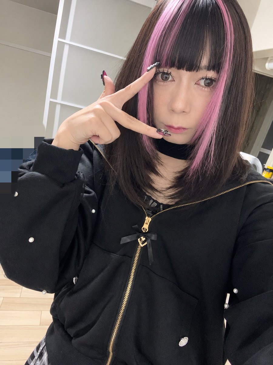 6ujdmx's tweet photo. おっかしいなぁ🤔
今日昼間に初外出してみようと思ってたのに…。気付けばこの時間……。
べ、別にひよってたとかじゃないしー( *¯ ³¯*)
 #女装
 #おじょ装 https://t.co/nj60rvjvLe