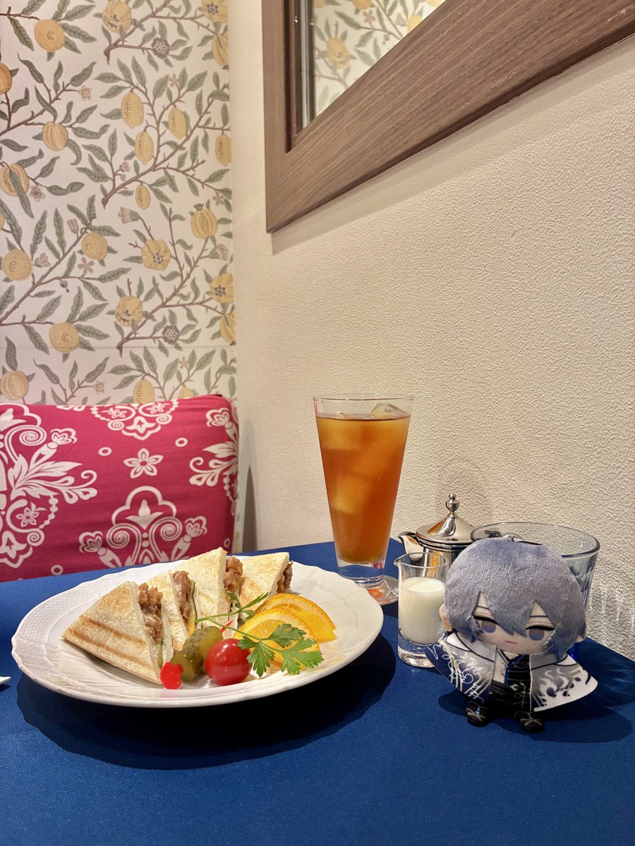 merrybqdend's tweet photo. 髪色天才になった日💙💙💙💙💙 https://t.co/Dve5FGMSbf