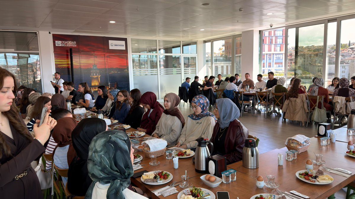 hamzatasdemir4's tweet photo. Sağlık Bilimleri Üniversitesi Teşkilatımızın yeni dönem tanışma kahvaltısında öğrenci arkadaşlarımızla bir araya geldik.

Sağlık Bilimleri Üniversitesi’nde umutla, heyecanla ve güçlü bir birliktelikle teşkilatlanmaya devam ediyoruz.

Yeni dönemde SBÜ’de güzel çalışmalara, samimi dostluklara ve hep birlikte büyüteceğimiz güçlü bir teşkilat yapısına imza atacağız.

Rabbim birlik ve beraberliğimizi daim eylesin.

@UNIAKIstanbul