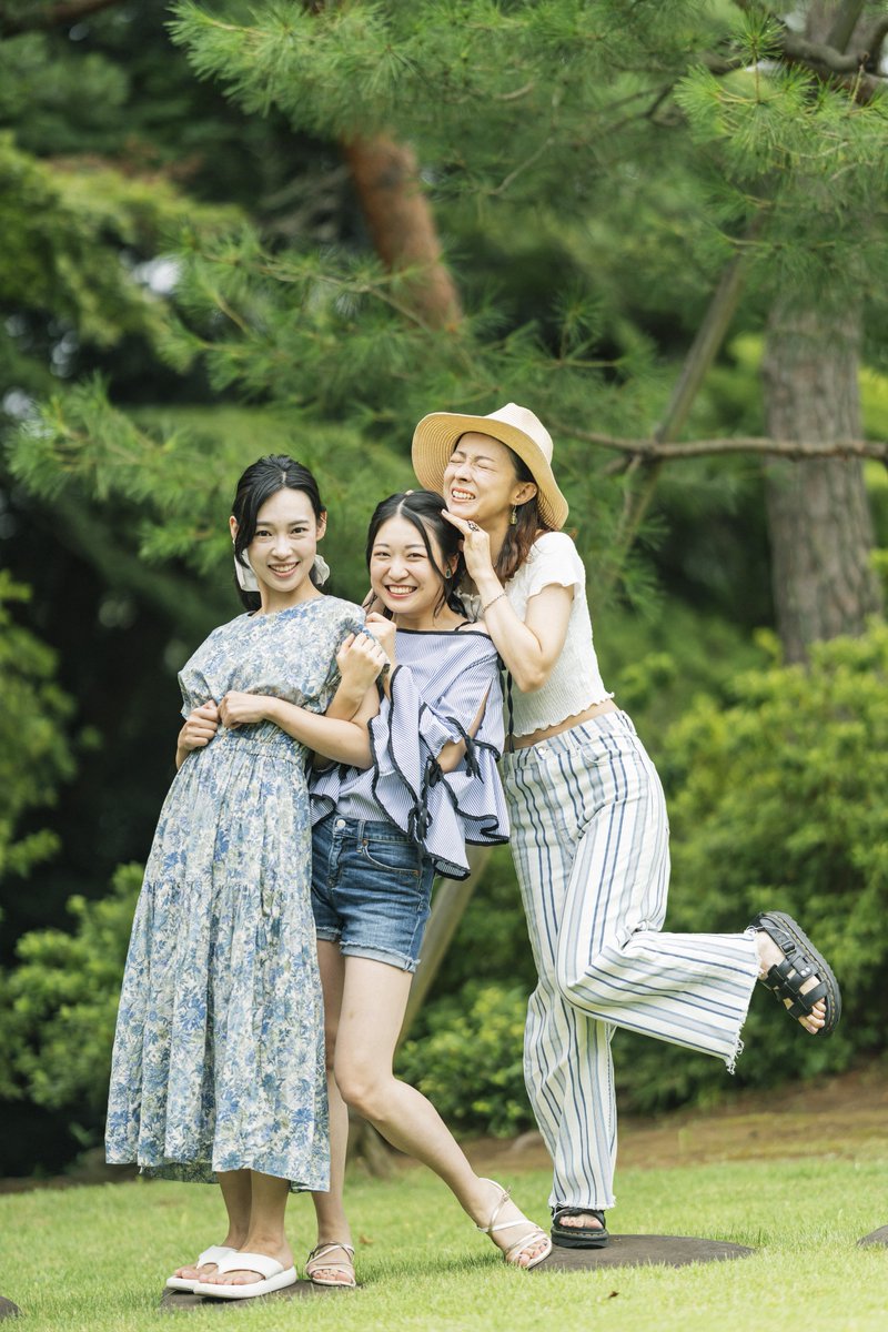 manatsumugi2023's tweet photo. 10月3日は、まなつむぎメンバー小橋杏佳のお誕生日🎂

最近いろんな舞台で大活躍のきょうちゃん！
いつもまん丸笑顔で、みんなを明るくしてくれるきょうちゃんから、これからも目が離せません👀💓

これからもたくさんの場所で、きょうちゃんの笑顔が咲きますように🌸

お誕生日おめでとうー！🎉✨ https://t.co/muDCQPjjZo