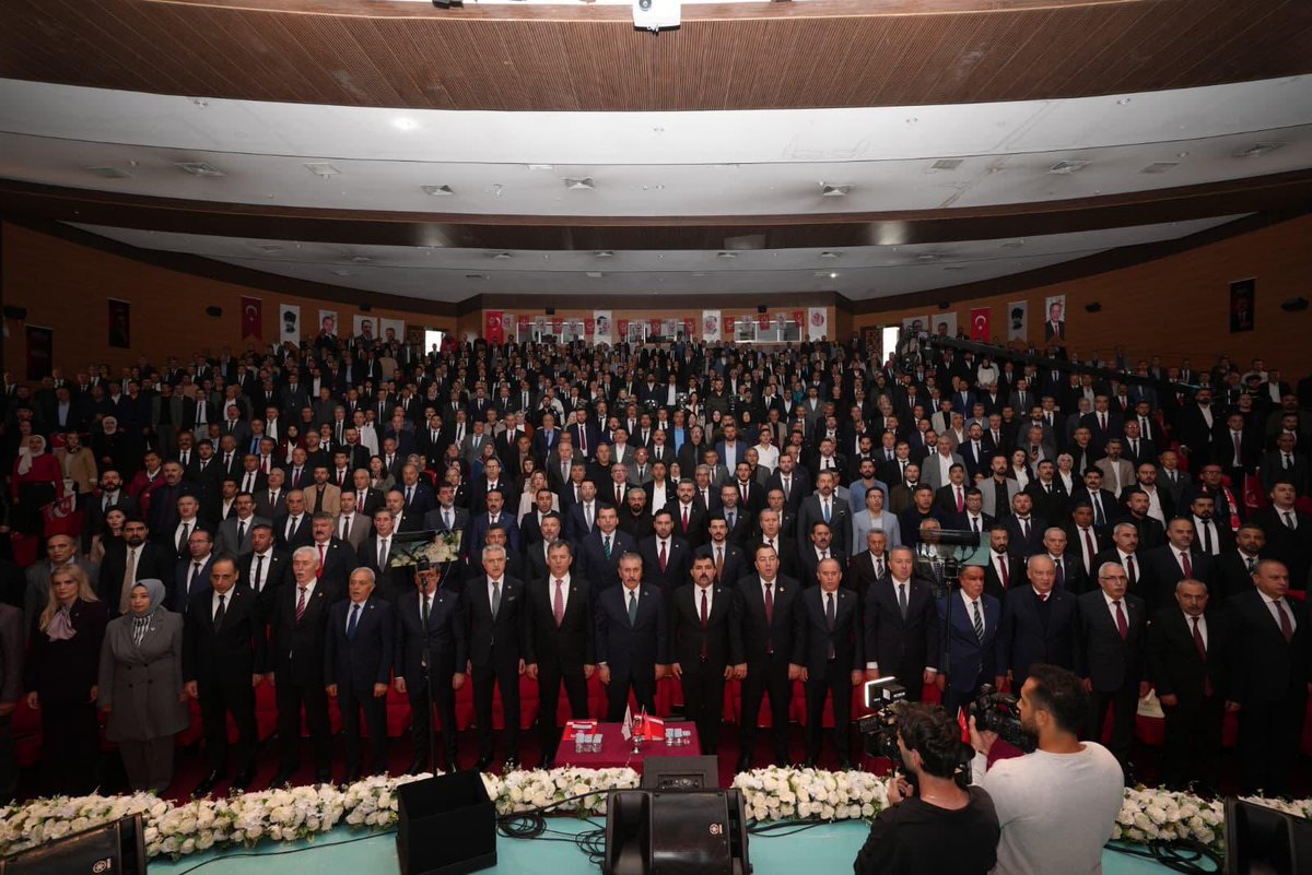 Mustafa_Destici's tweet photo. İnancımızla, bilgimizle ve alın terimizle çalışacağız. Birbirimize güvenerek, milletimizden güç alarak yürüyeceğiz. Büyük Birlik’in kadroları olarak bu sorumluluğa talibiz. 
Hazırlanacağız, güven kazanacağız, 
Allah’ın izniyle; başaracağız! 
Başaracağız! 
Başaracağız…
Rabbim birliğimizi daim, yolumuzu açık eylesin.
#TürkiyeninBirliği