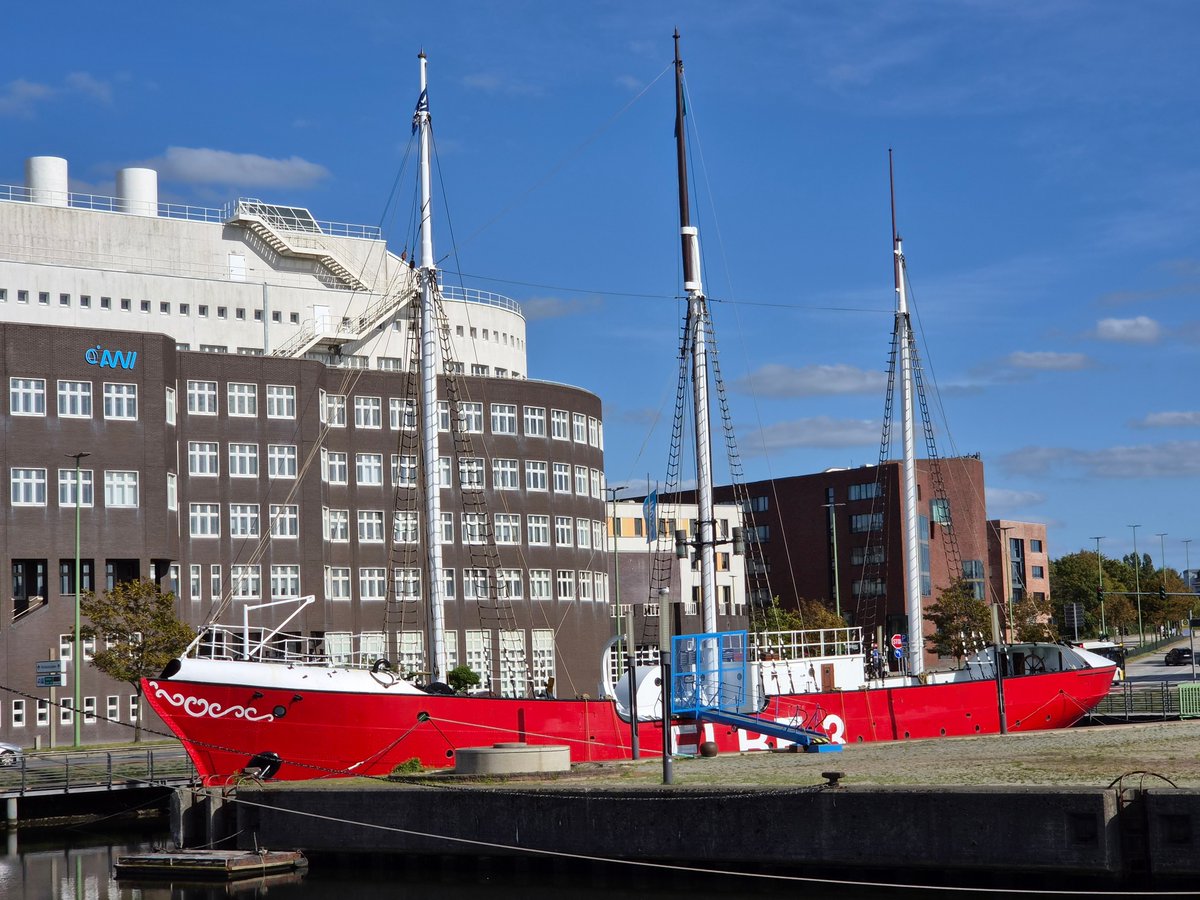lightphotosnet's tweet photo. #Northsea #Germany #Bremerhaven #Lightship Germany / Lightship Elbe 3 dlvr.​it/TVlyk9 https://t.co/cnjCfXneZp