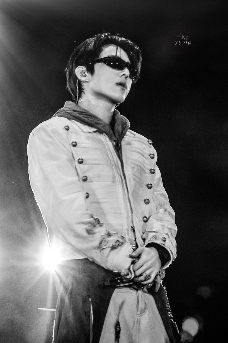 YYPIG97's tweet photo. 20261002   BOGOTA

Prince charming

 #정국 #JUNGKOOK 
#BTS @BTS_twt 
#방탄소년단
#BTS_WORLDTOUR_ARIRANG_BOGOTA https://t.co/fGEEvDFPNp