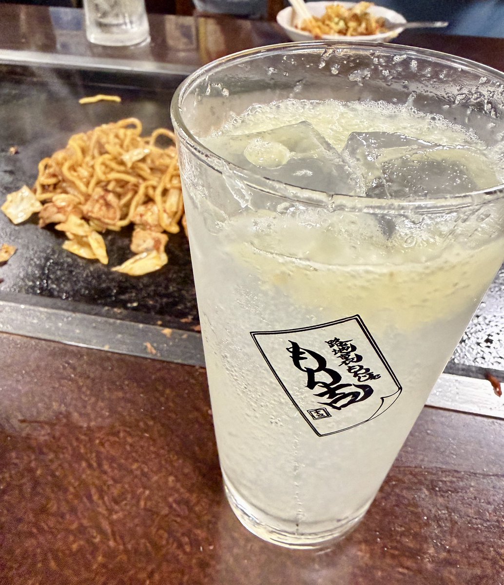 mtenjo's tweet photo. 会場出てからは月島でもんじゃ食べて、アキバあみあみでやってる異世界旅行手帳POPUPでいろいろ買い込んでしまった…
とはいえ今日の一番の収穫は会場先行販売のマジスク平刃だね。試すのが楽しみ〜 https://t.co/RllgjPz14g