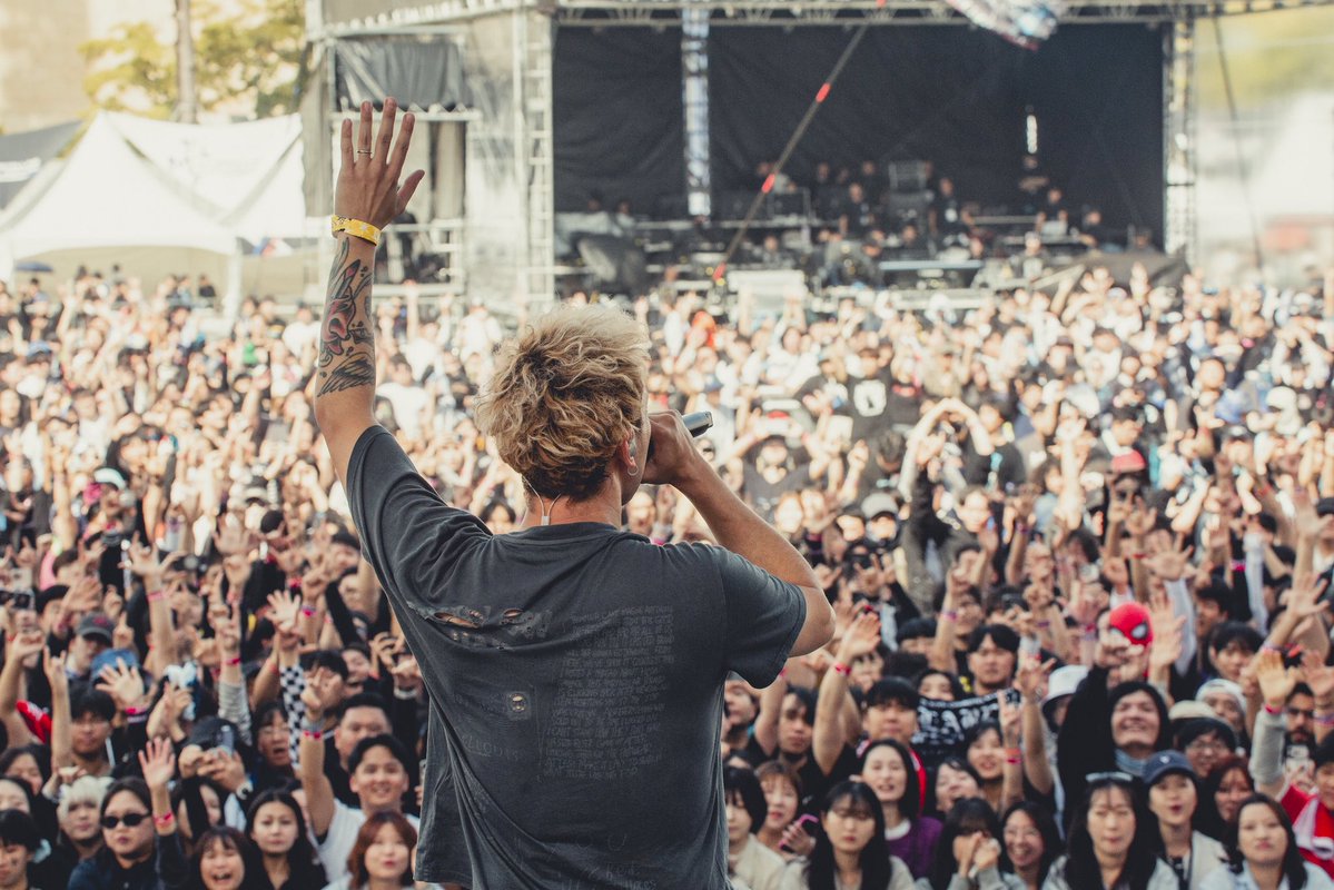coldrain_jp's tweet photo. XNTERSTELLAR MUSIC FESTIVAL 2026 in Incheon, Korea

01. EX-HUMANITY
02. FREE FALL
03. RABBIT HOLE
04. CUT ME
05. BLOODY POWER FAME
06. THE REVELATION
07. CHASING SHADOWS

🎧https://t.co/FSJEDrsi7K

📸 by @yamada_mphoto 

@XMF_official https://t.co/tJocZogetl