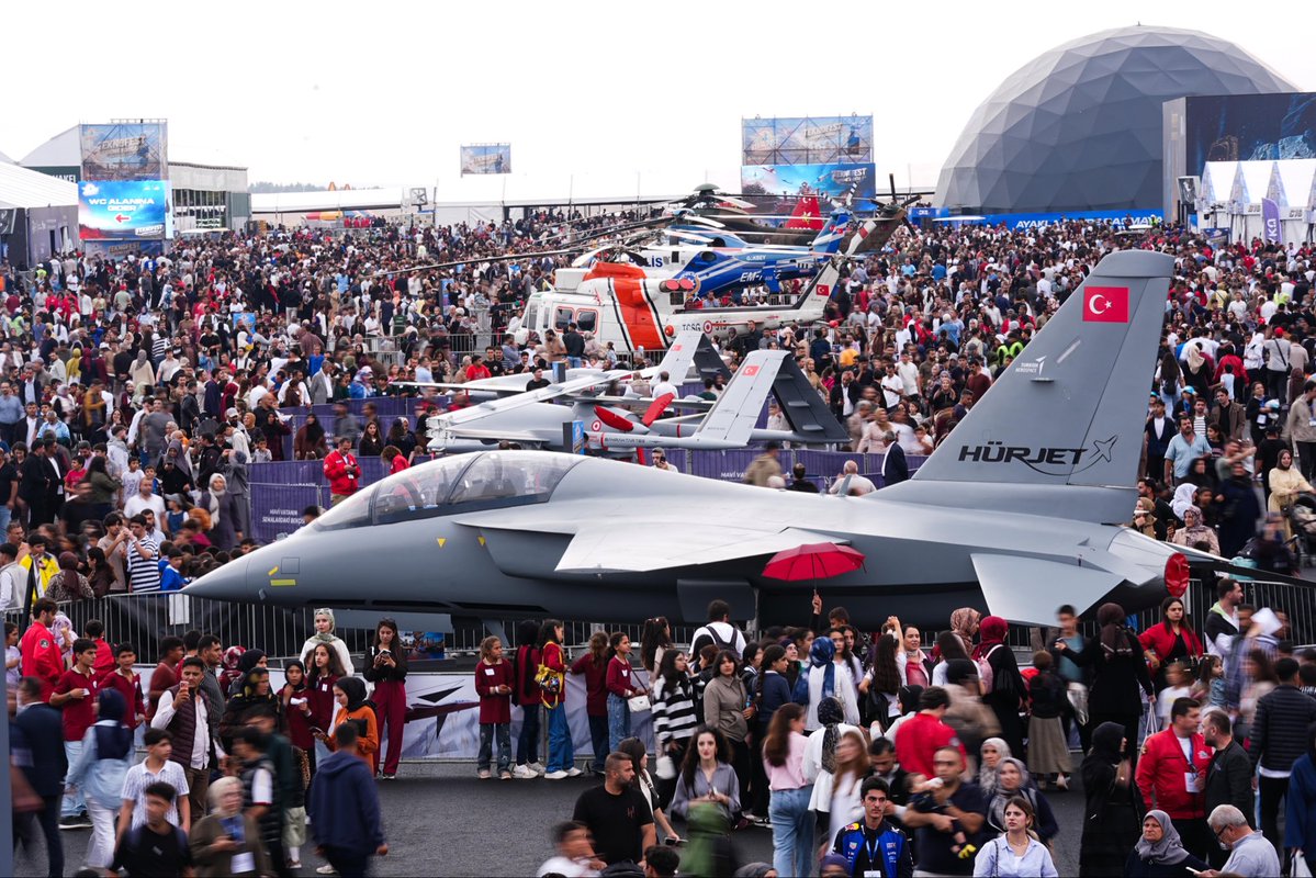 eyupkadirinan's tweet photo. 📍Şanlıurfa

Bugün Dünyanın en büyük teknoloji festivali olan TEKNOFEST’teyiz 🚀

#TeknofestGüneydoğu https://t.co/1QJ0RzftlX
