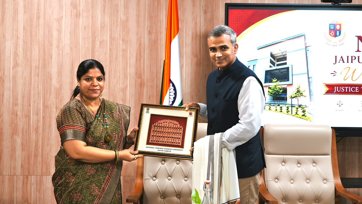nfsu_jaipur's tweet photo. NFSU Jaipur Campus had the honour of welcoming Shri Mayank Mishra, IRS, Director, Women Safety Division, MHA, Govt of India, Dr. S. K. Jain, Director-cum-Chief Forensic Scientist, DFSS and Dr. Ravindra Sharma, Director, CFSL Pune.
#NFSU #NFSUJaipur https://t.co/lUs0tqNhua