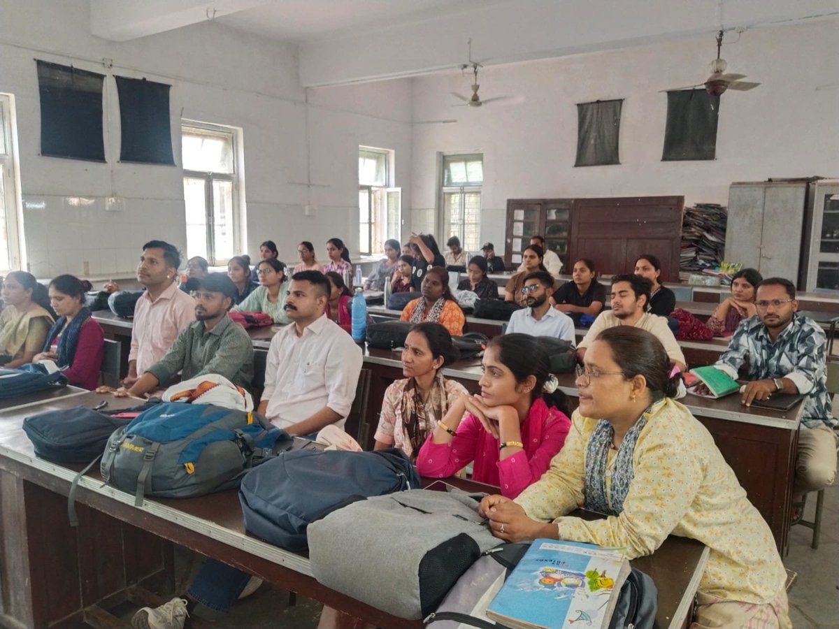 NssredG's tweet photo. आज दिनांक 03.10.2026 को राजकीय महाविद्यालय कोटा में ईएलसी क्लब एवं स्वीप प्रकोष्ठ के संयुक्त तत्वावधान में मतदाता जागरूकता एवं ECINET mobile Aap for voters पर प्रशिक्षण दिया गया। https://t.co/6A9EzqONSb