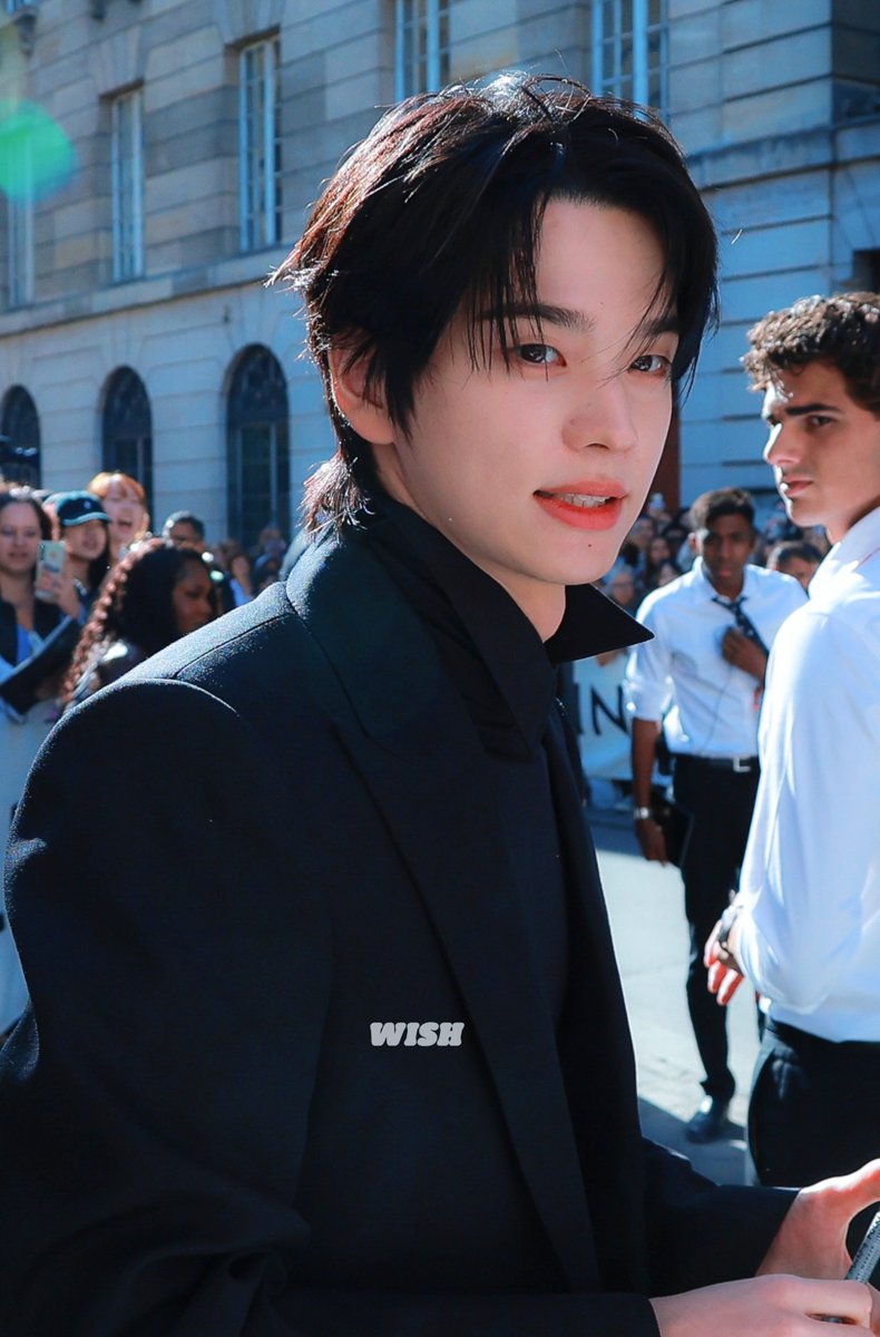wish_1107's tweet photo. 261003 CELINE 🇫🇷
#TWS #신유 #SHINYU #シニュ https://t.co/vUelBiyVlB