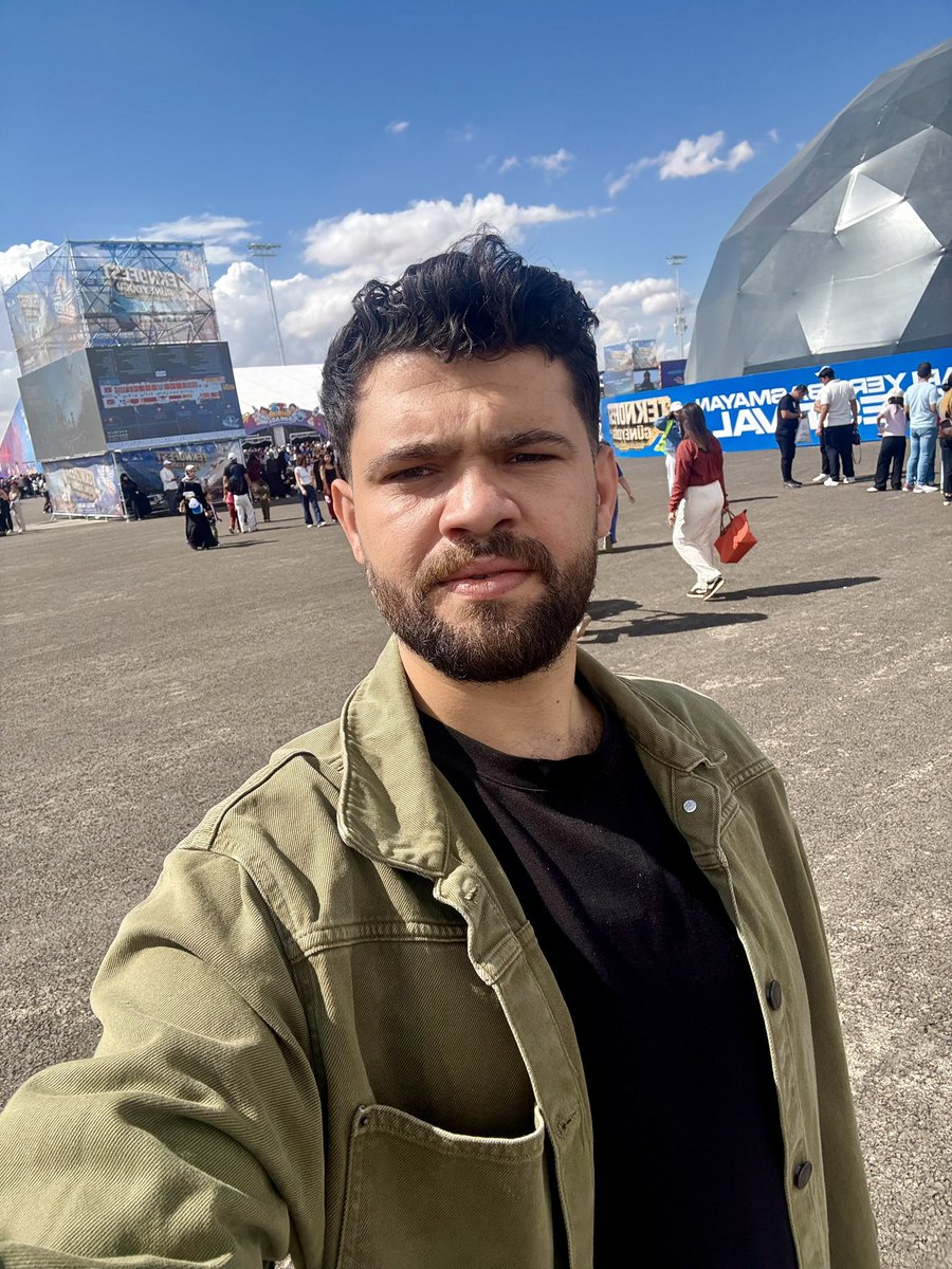 a_alkan1996's tweet photo. TEKNOFEST’in Şanlıurfa’da oluşturduğu heyecana, teknolojiye ve bilime olan ilgiye yerinde şahit olduk. 🇹🇷

Böylesine büyük organizasyonların Şanlıurfa’da düzenlenmesinin; şehrimizin tanıtımına, tarihine, turizmine, eşsiz mutfağına ve özellikle esnaf ve sanatkârlarımıza ne kadar önemli katkılar sağladığını son 4-5 gündür hep birlikte görüyoruz.

Şanlıurfa; tarihiyle, kültürüyle, mutfağıyla ve insanıyla çok daha büyük organizasyonları hak ediyor.

Emeği geçen herkese teşekkür ediyoruz.