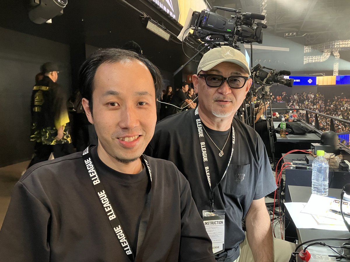 Ryotation's tweet photo. 群馬vs茨城の初戦は最後までまばたき厳禁の展開！

オプアリは配信で見るのも良いですが、実際に行ってみるとすごい迫力がありす！

解説は目由紀宏さんでした🎙️
明日もよろしくお願いします。 https://t.co/ggNBNBkmPp