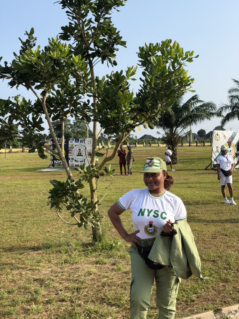 thebigdammy's tweet photo. After everything Nigeria has done to me, I still showed up for NYSC.🙂‍↔️🙃 https://t.co/dnb3fhGlvp