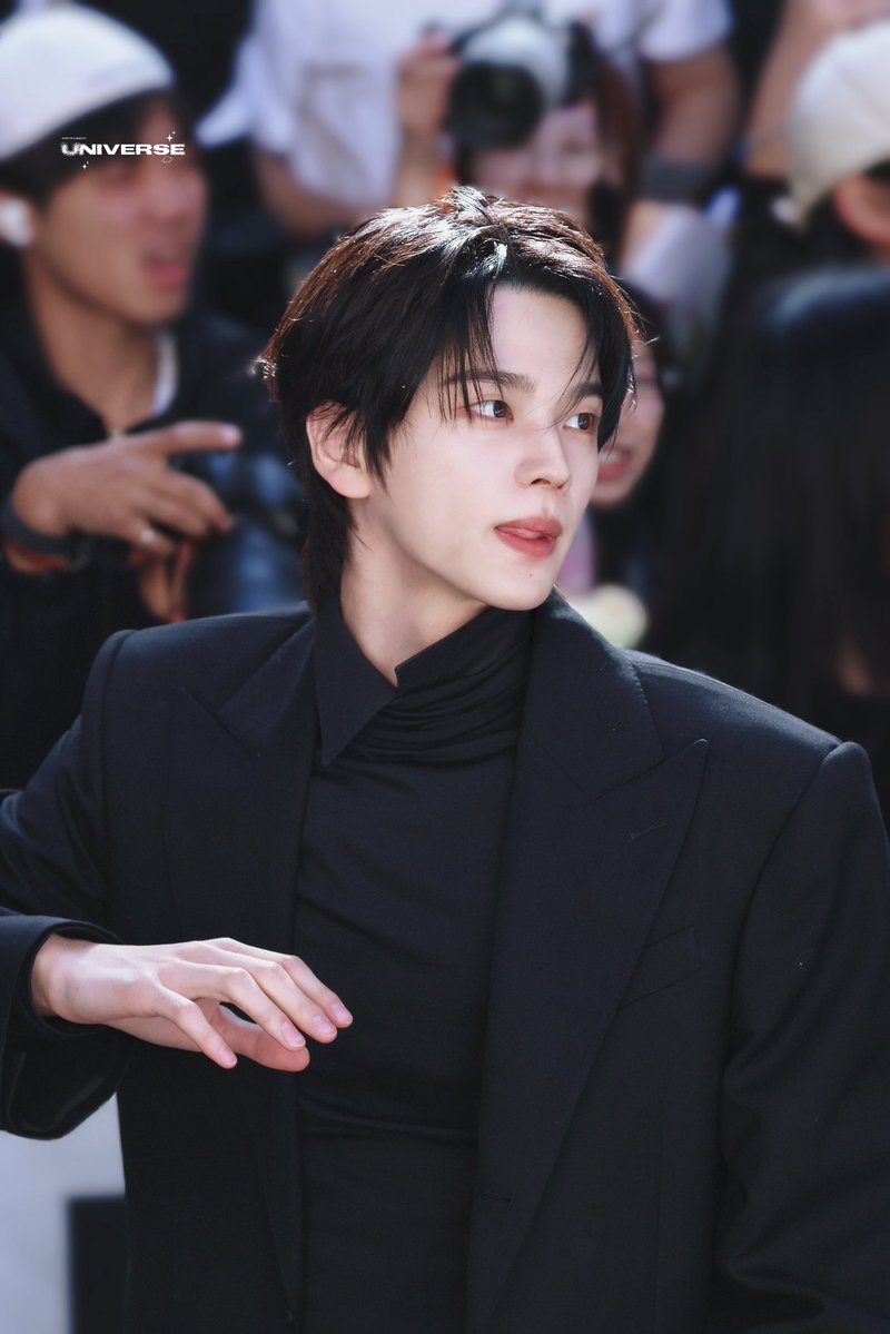 universe1107_'s tweet photo. 261003 파리 CELINE PFW27

#TWS #SHINYU #투어스 #신유 #シニュ
#Celine
#CelineEte2027
#MichaelRider
#ParisFashionWeek
#TWSXCELINE
@TWS_PLEDIS @celineofficial https://t.co/F2Rj9nFQhS