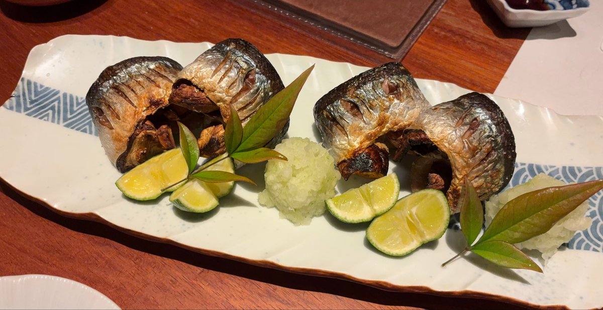 siz52's tweet photo. 最近食べたご飯シリーズ🍚
人生初の麻辣湯、お気に入りランチ、人生で一番美味しかったローストビーフに季節ものの逸品一品 https://t.co/wibNjunD03