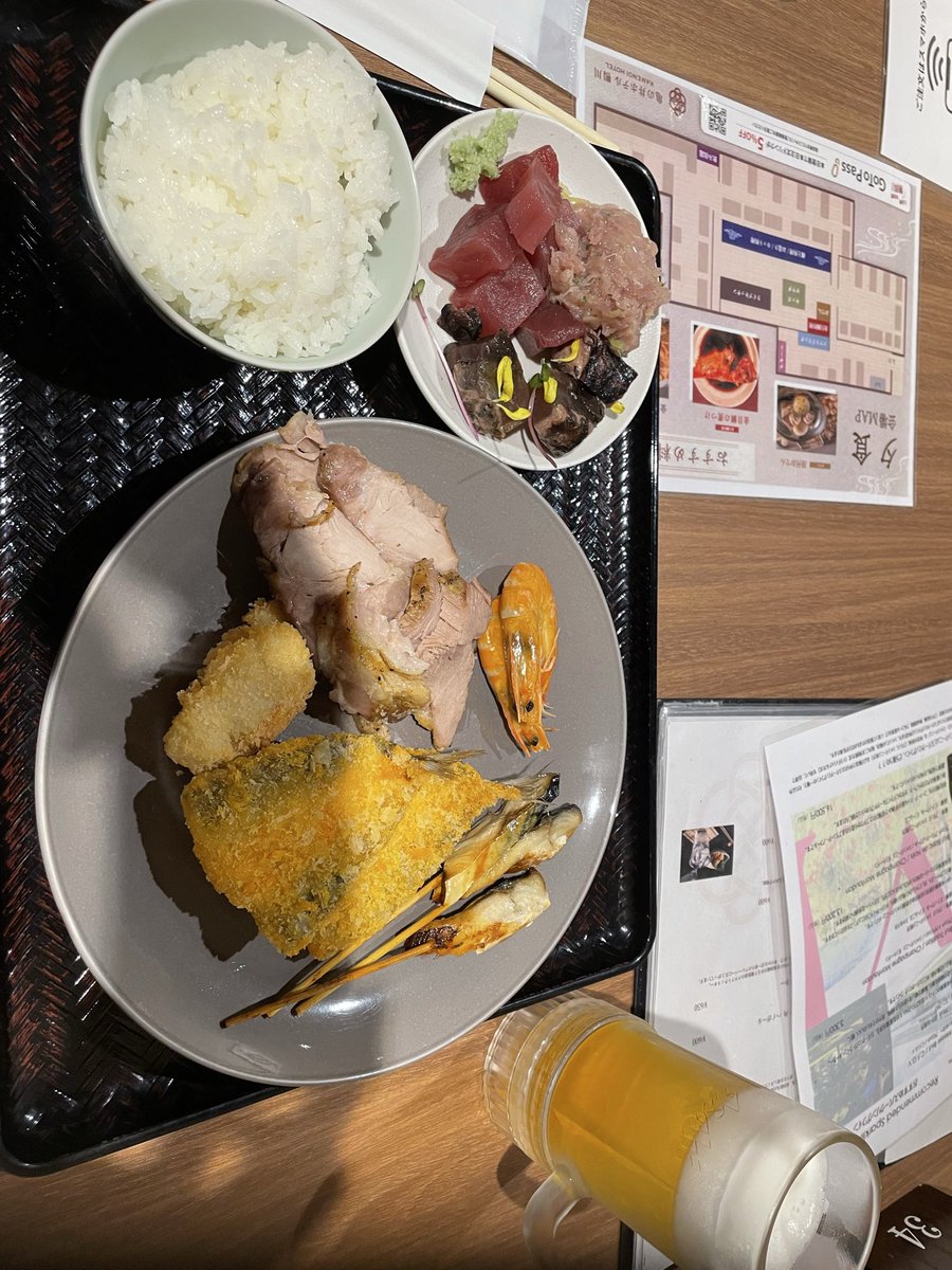 B87364628's tweet photo. キンメ、まぐろ、なめろう食べ放題♪

これで今年の方位取りの〆

あとは年末年始までドラクエコンサートまで予定は入らないかな♪

#亀の井ホテル鴨川
#方位取り https://t.co/nNNUxjResp