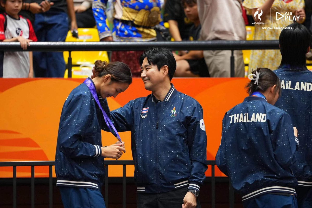 Skyboyz15's tweet photo. 🥇🥉🥉1 เหรียญทอง 2 เหรียญทองแดง
 ทัพเทควันโดทีมชาติไทย
ขอแสดงความยินดีด้วยนะครับ
#เอเชียนเกมส์2026 #เทควันโด https://t.co/lGUAWwiin7