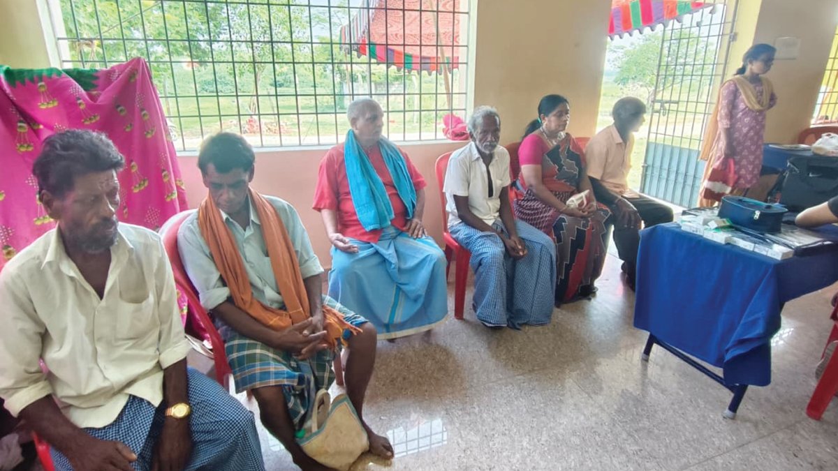 SMmcri's tweet photo. 02-10-2026 வெள்ளிக்கிழமை, காந்தி ஜெயந்தி முன்னிட்டு மாதா உயர் சிறப்பு மருத்துவமனை திருநின்றவூர் அருகே நடுக்குத்தகையில், நடத்திய இலவச கண் மற்றும் பொது மருத்துவ முகாம்! இம்முகாமில் பங்கு பெற்ற அனைவருக்கும் நன்றியையும் வாழ்த்துக்களையும் தெரிவித்துக்கொள்கிறோம்.
#EyeCheckup https://t.co/AMjqFLPiuO
