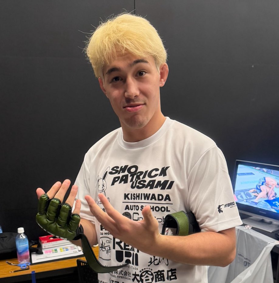 Mouedeshow's tweet photo. ←井上尚弥（高校ボクシング7冠）
　　　
　　　　　→宇佐美（高校ボクシング6冠）

同じ経歴でもこんなに差があるのはMMAという競技が難しすぎるのか、ボクシングのレベルが低いのかどっちなんだ？

#RIZIN #堀江圭功 https://t.co/nJ44rlQ0x8