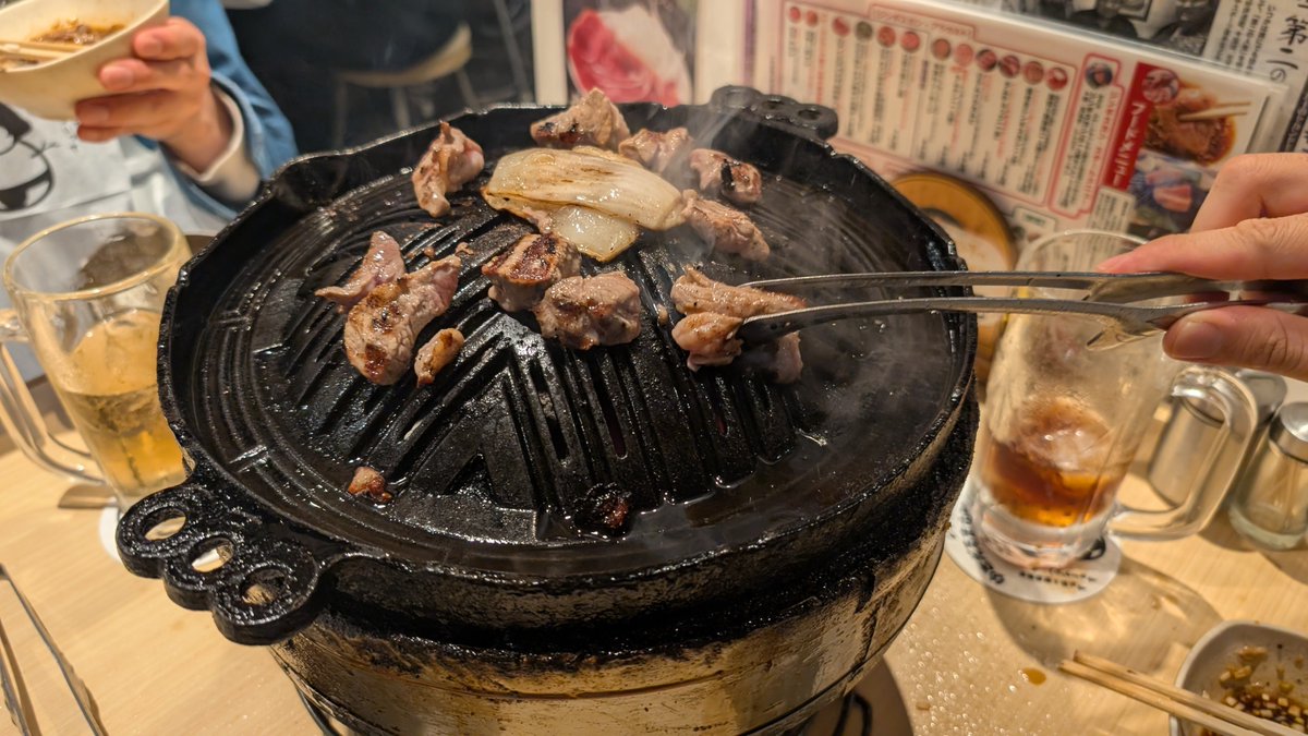 papychan's tweet photo. うますぎるだろ、肉 https://t.co/RW8oYCc9kL