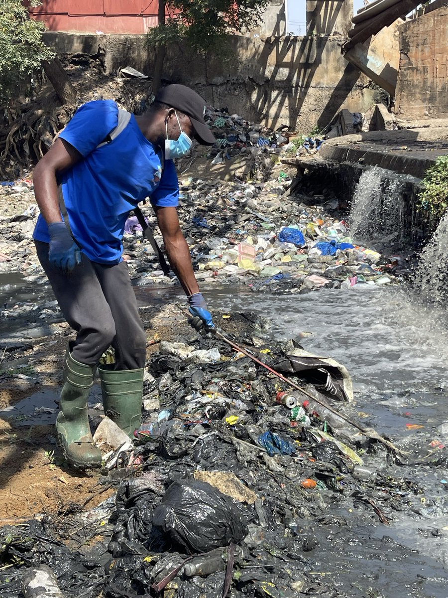 uptwncleaners's tweet photo. When the environment cries, UPTOWN CLEANERS responds. 🌍💚 https://t.co/SZIv95a5ld