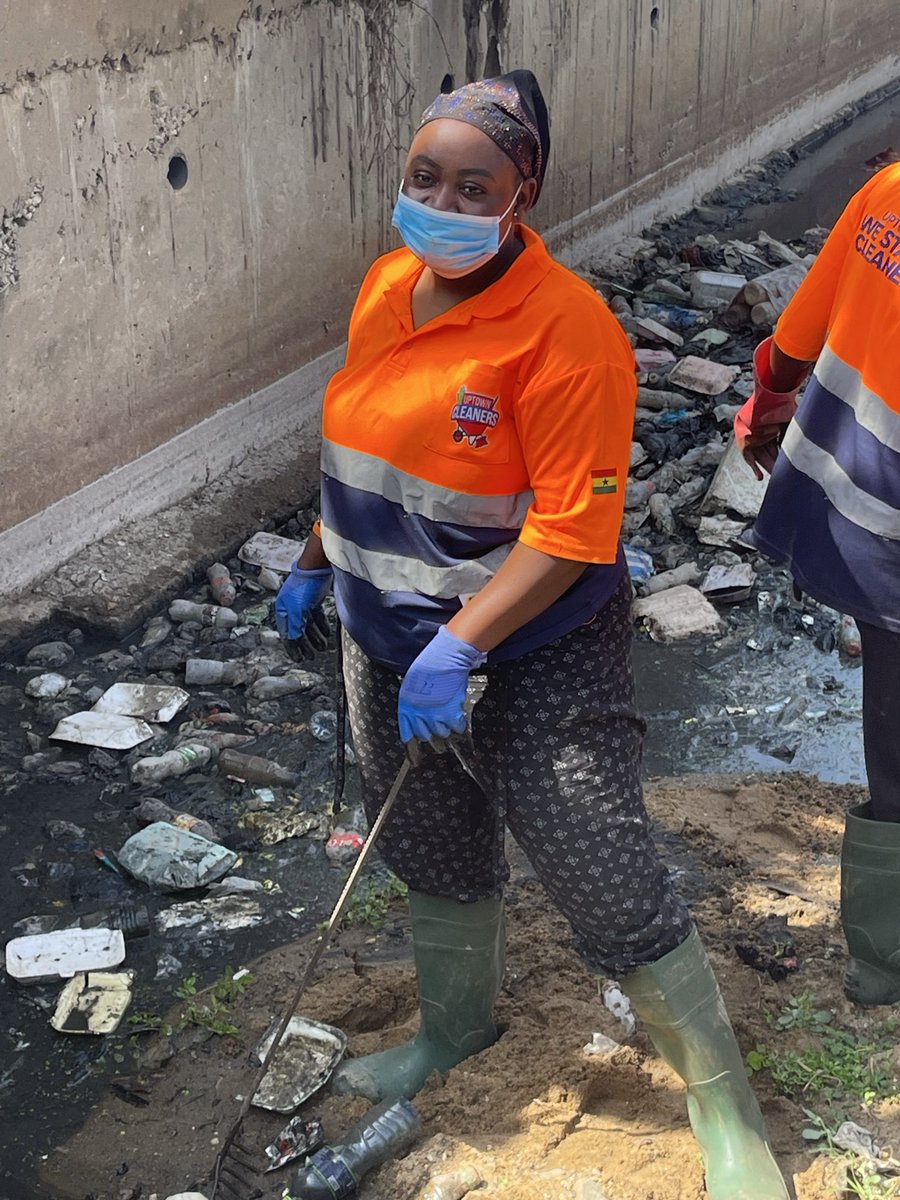 uptwncleaners's tweet photo. When the environment cries, UPTOWN CLEANERS responds. 🌍💚 https://t.co/SZIv95a5ld