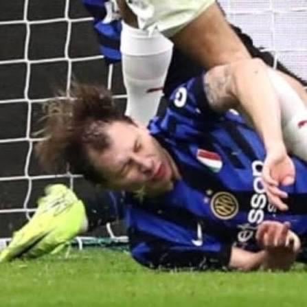 LautaroMartinaz's tweet photo. Gli italiani li riconosci dai loro capelli https://t.co/RnAfsSggN1