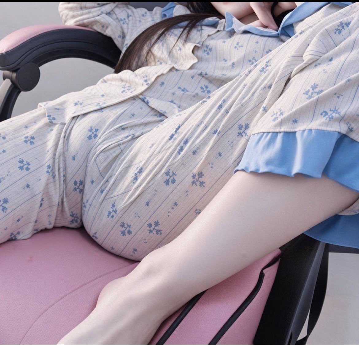 dorothy82ft2's tweet photo. 刚回到房间拍了点相片

有哥哥要来锐评我的福嘛🫣                                             

心情不好来Ｘ发泄

真没有🚪  流言11我真的给呀 https://t.co/9Zok2uPgdu