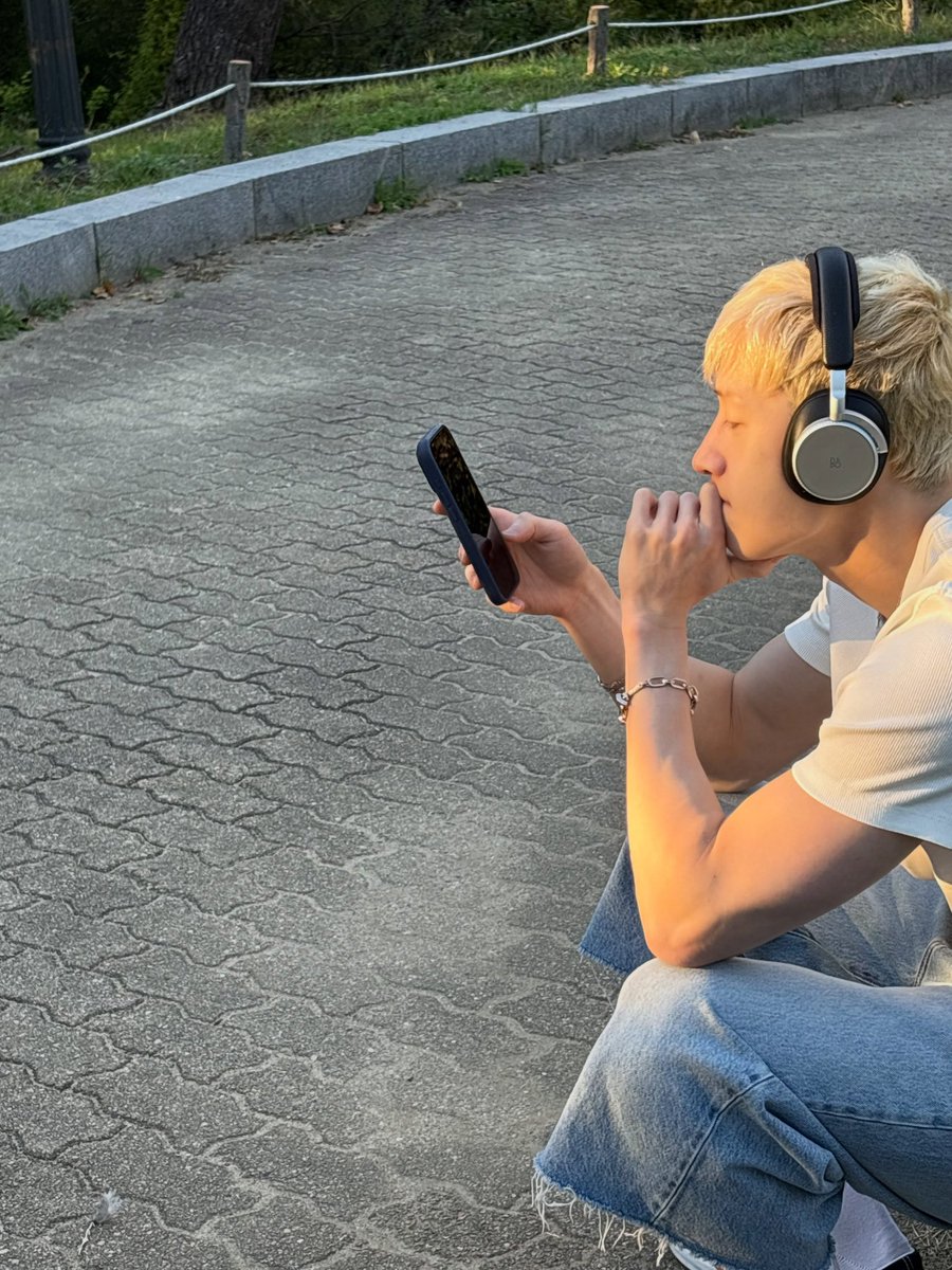 gnabnahc97chris's tweet photo. HAPPY NATIONAL BOYFRIEND DAY!!!! https://t.co/22W6Fm4lrP