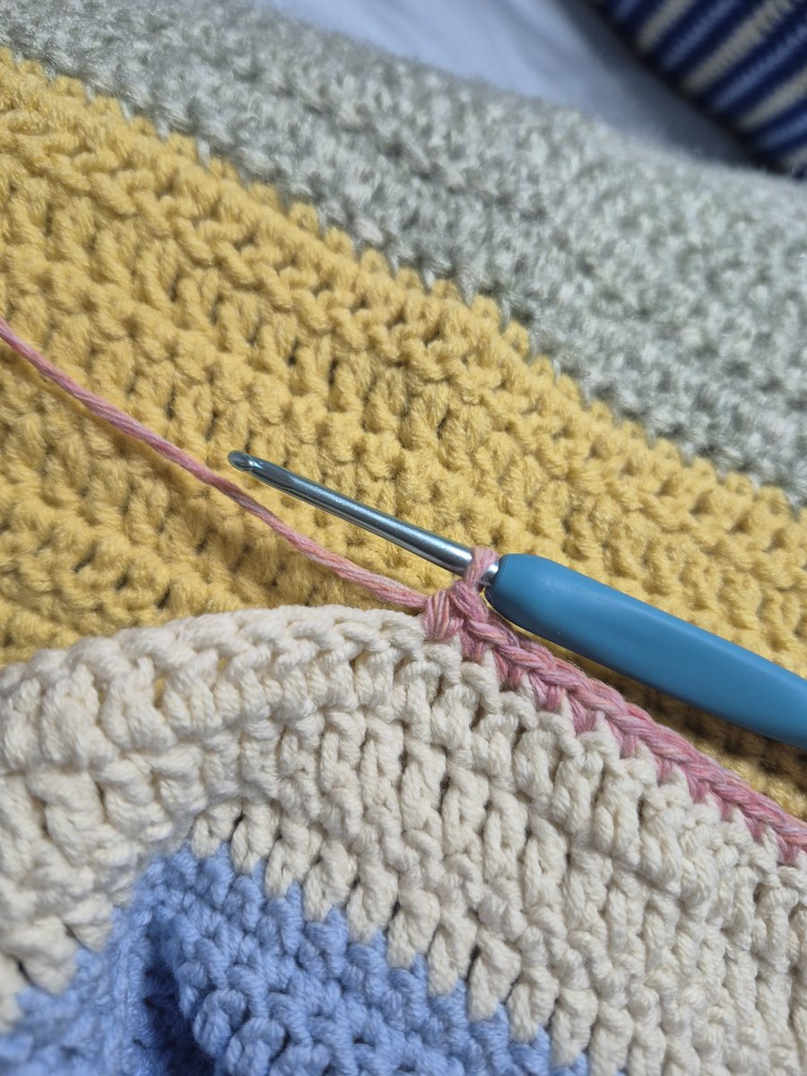 nullknittinglog tweet picture