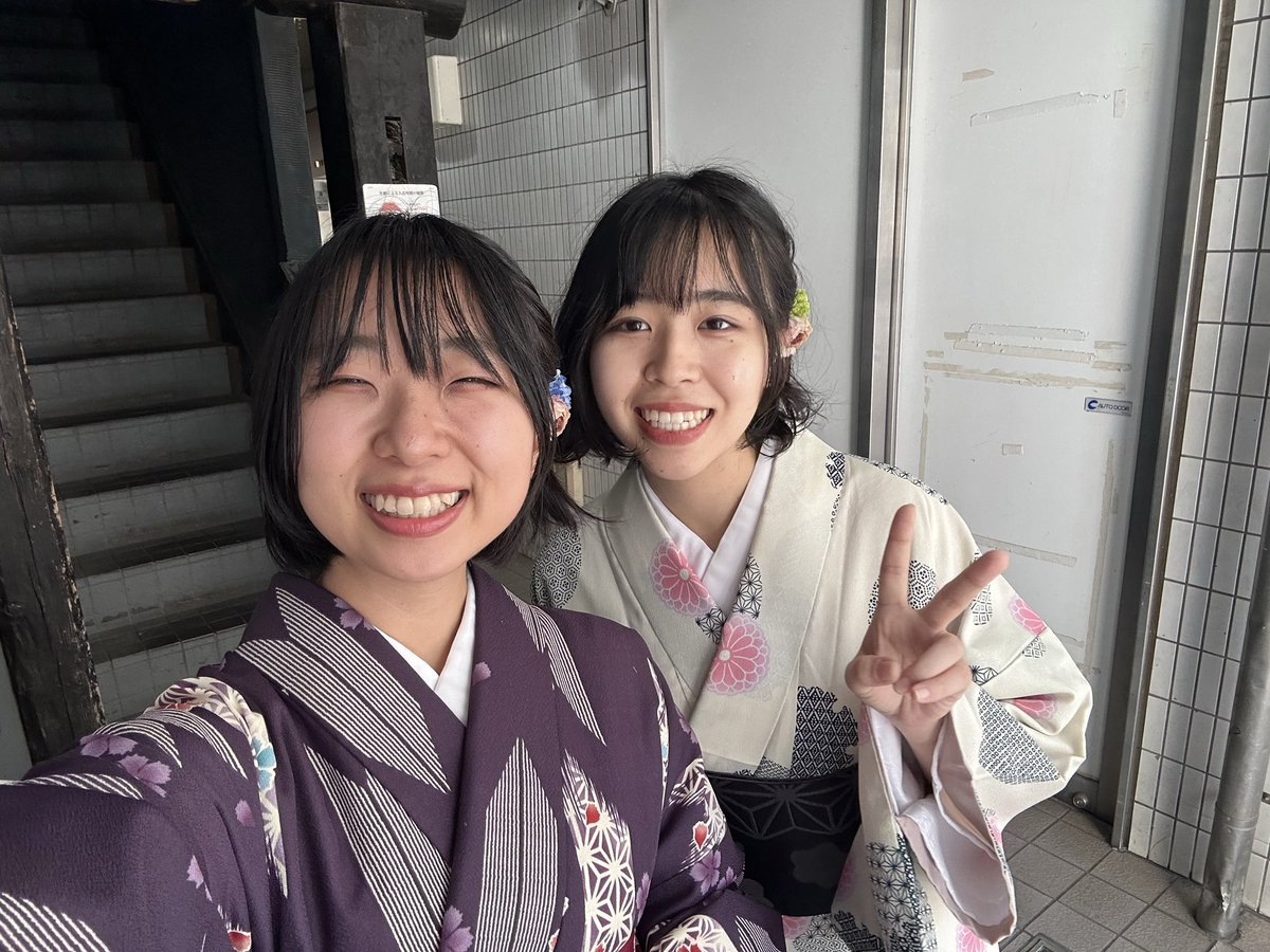 romaconsasaki's tweet photo. 【ご報告】
神﨑とのユニット 「増量と増量」が正式にコンビになります

それに伴いロマンチックコンサート佐々木はトゥインクルコーポレーションを退所しました！直接ご報告できていない方すみません！お世話になりました！

主に漫才をやっています！！
ライブいっぱい出たいです！！！！！！ https://t.co/UKBqBMRKNM