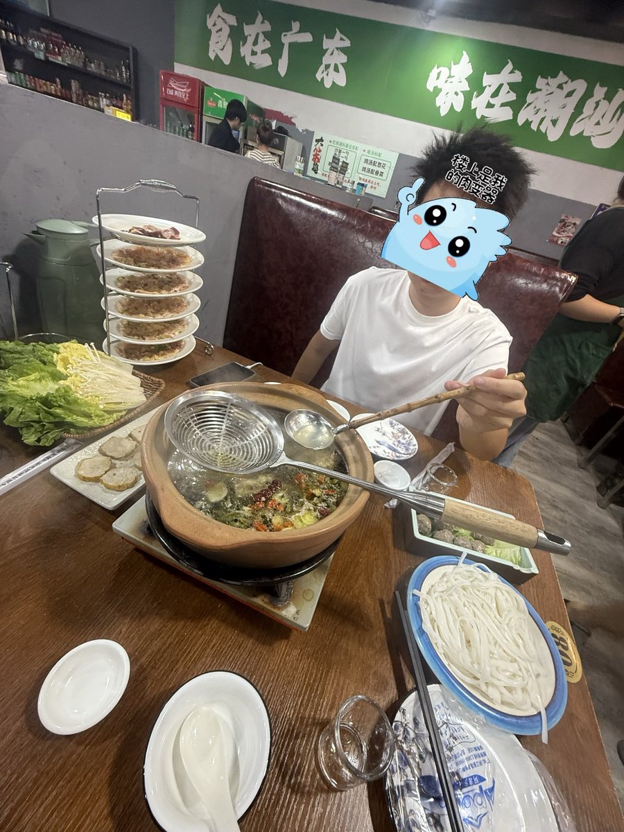 DJh798798's tweet photo. 听说吃什么补什么

今天带推友们吃鸡 补起来！！！ https://t.co/eKSqVnM8qP