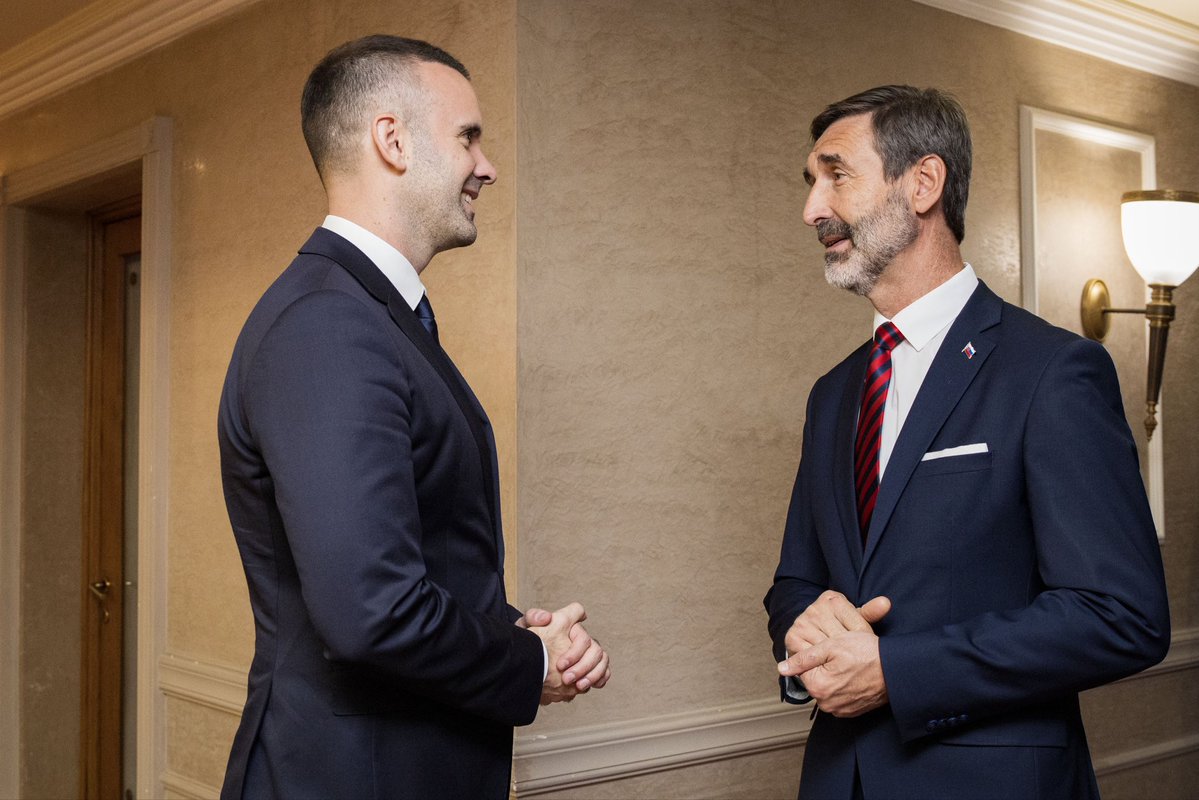 SlovakiaMFA's tweet photo. #S3 🇸🇰 Minister J. Blanár: #Montenegro is gradually joining the #SEPA single payment system, and its inclusion in the common roaming system and the #Schengen visa regime is also being considered. We are offering all of this, but at the same time, it is necessary to provide a clear vision that it will become part of the #EU in the foreseeable future.