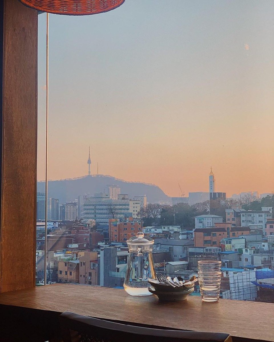 sarahrobincj's tweet photo. Immersing yourself deeply in simple life 💫 creates an immediate sense of it effortlessly provides a sanctuary where your thoughts. 📸 https://t.co/wlSzVtGNLH
