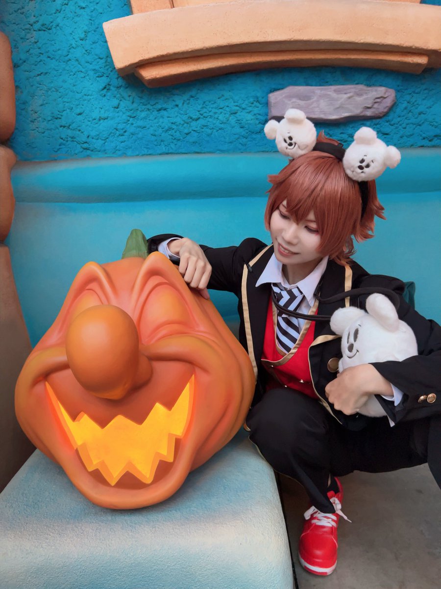Ellie__cos's tweet photo. twst仮装でトゥーンで遊ぶの夢だったんだあああ
カボチャと絡めて大満足
#Dハロ仮装2026 https://t.co/mrcPJx3vDT