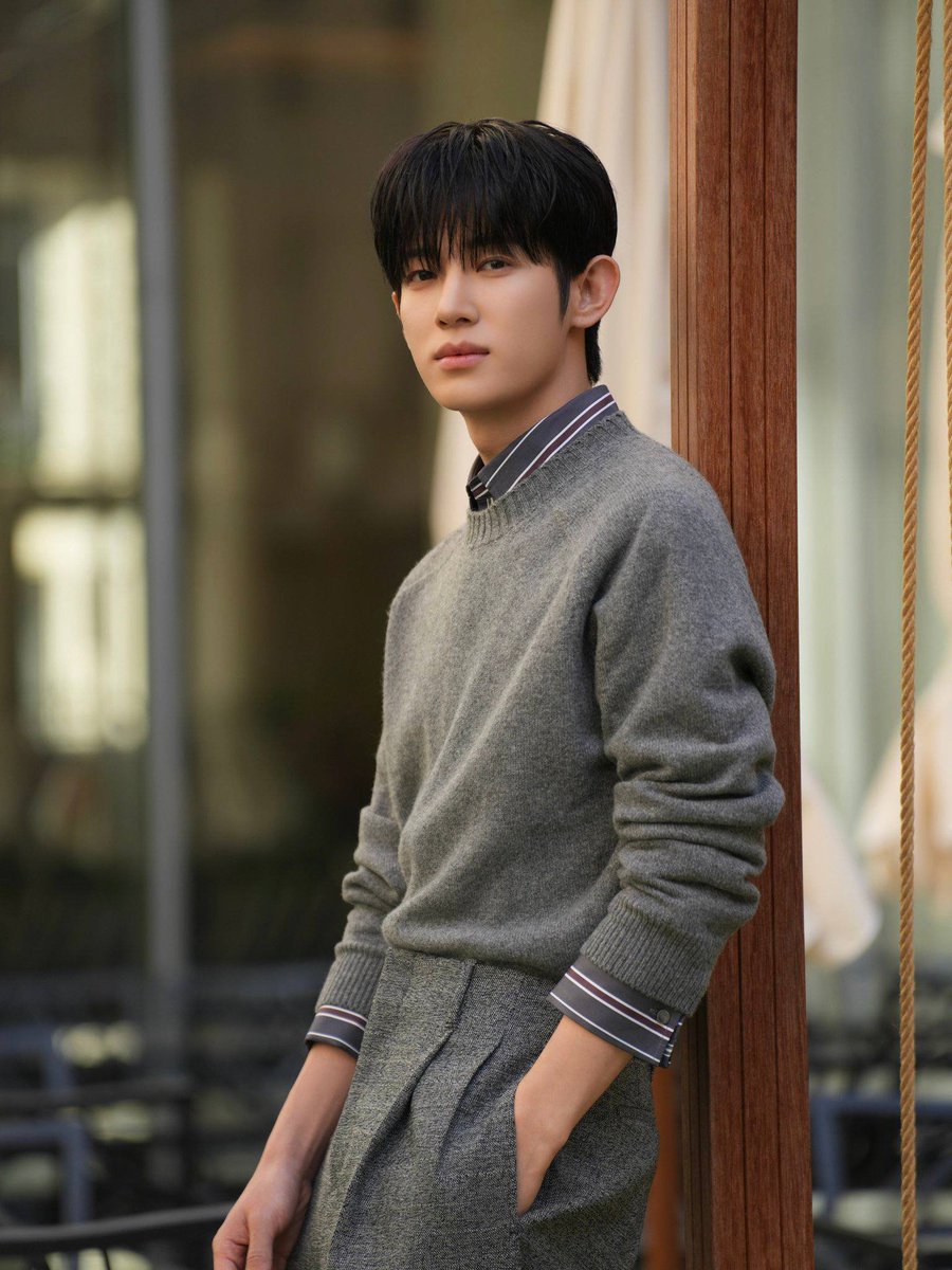 BunBittersweet's tweet photo. The spirit of Parisian couture feels so natural on Park Siwoo. He carries Lanvin with such elegance, confidence and ease. Parisian sophistication has never looked this youthful.

PARK SIWOO AT LANVIN PFWSS27  
#PARKSIWOOxLANVIN 
#PARKSIWOO https://t.co/tSRMBWHXdf