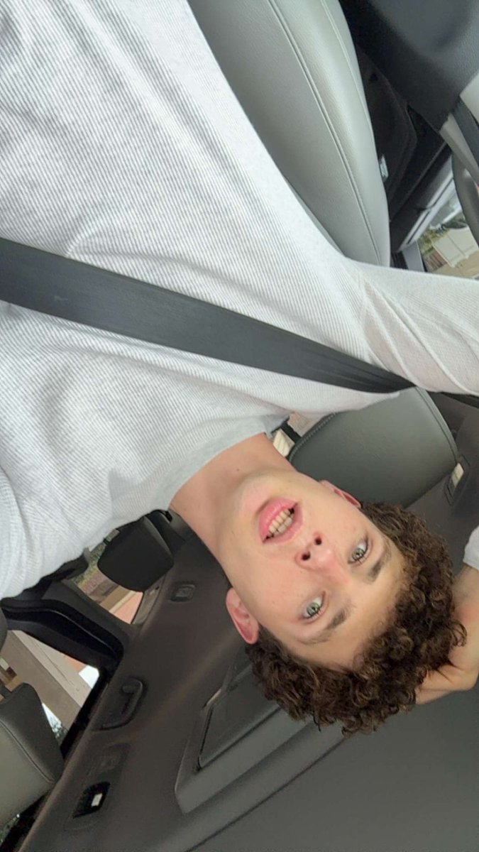 DannTheModel tweet picture