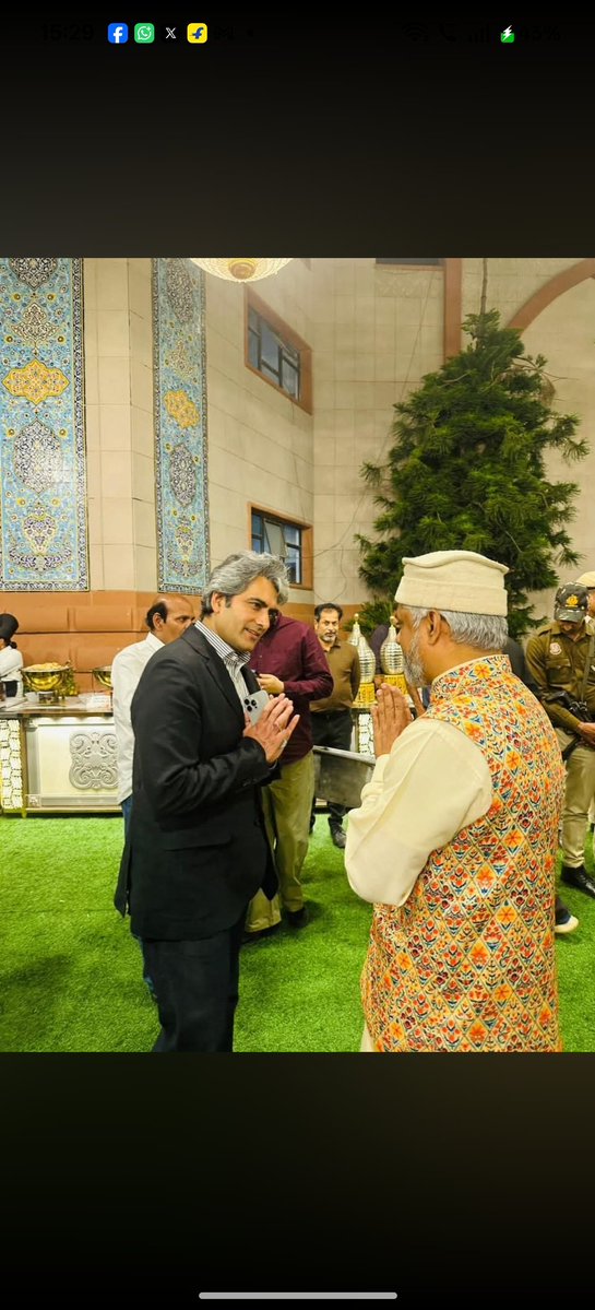 zoo_bear's tweet photo. A very good friend of Godi News Anchors who introduce this RSS guy as 'Islamic Scholar'. @RubikaLiyaquat @navikakumar @sudhirchaudhary https://t.co/QG5yqo95pU
