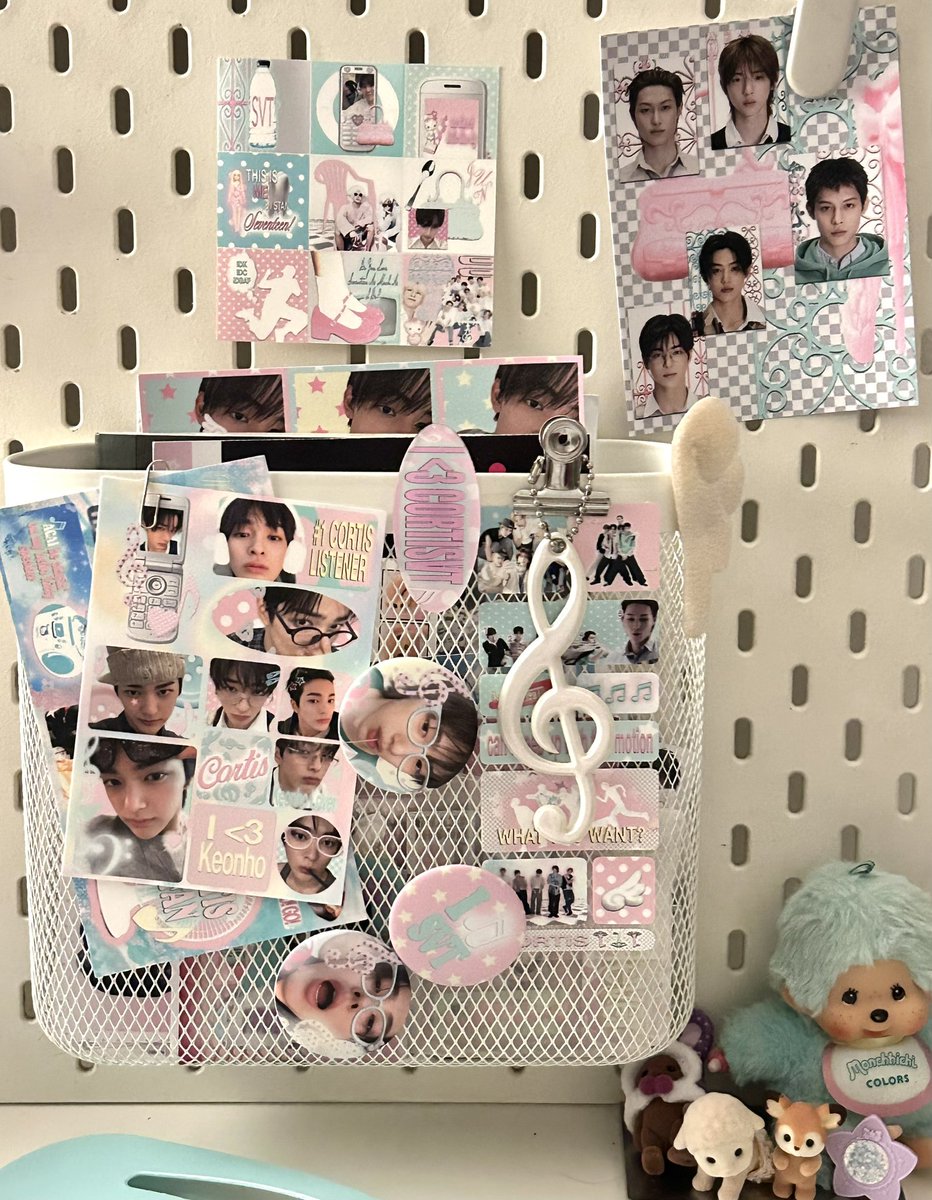 snwnou's tweet photo. 🩴🛼🎀👛 https://t.co/4r6aYMq017