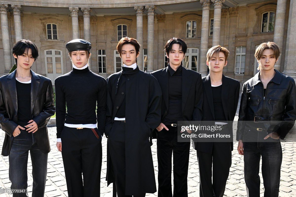 yuyaverse_'s tweet photo. MAHADAHSYAT PAPA TUWOS, PAHH MINTA UANG PAHHH🤧🤧🤧🤧 https://t.co/YpMk5I9M4G