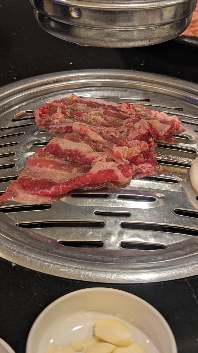 kokogarodosuda's tweet photo. ＼今日はコレ！／
ウサムギョプサル🐃✨️
#本家 #髪切って女神だね https://t.co/oEAcUfX4of