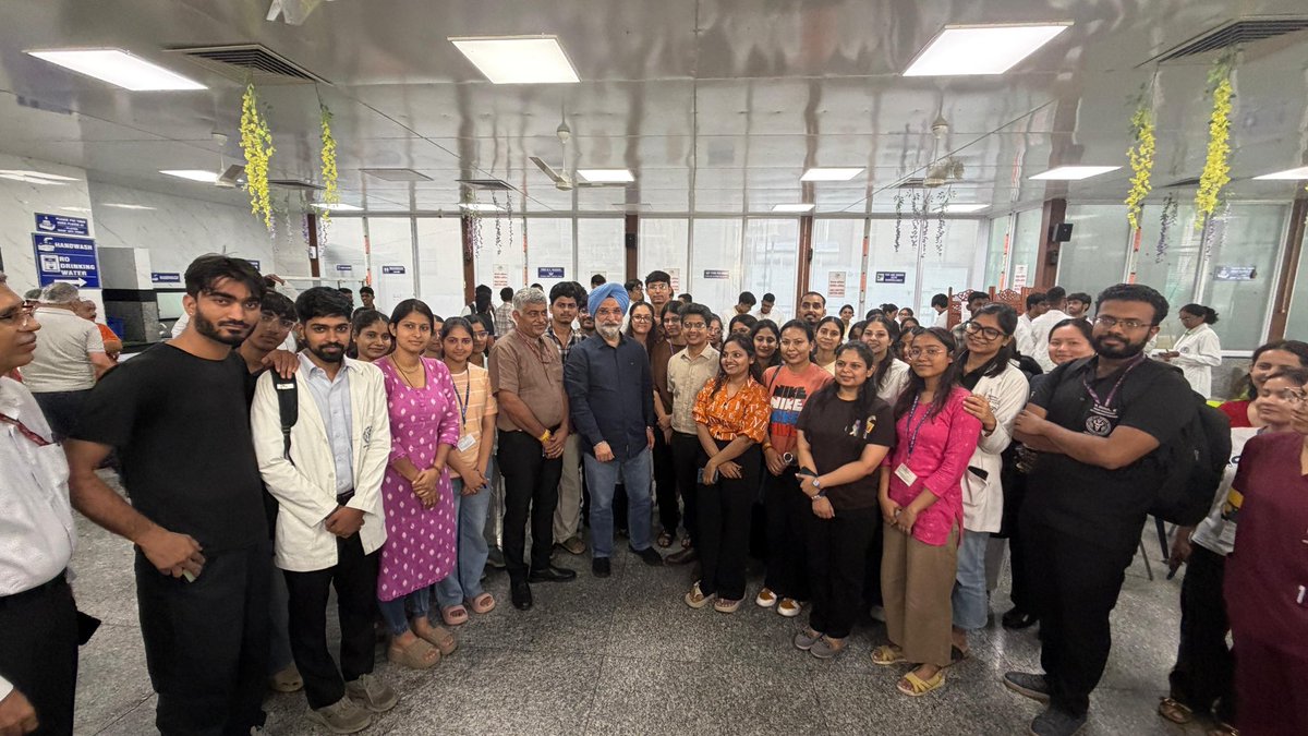 LtGovDelhi's tweet photo. Had a candid interaction over coffee with bright medical students and resident doctors at the popular café at @aiims_newdelhi.

Heard their experiences of the rigours of medical education, their aspirations for India’s healthcare sector, and their concerns around safety and security, particularly those faced by women.

Their candid inputs matter. Assured them of full cooperation in addressing these concerns and strengthening a safe, secure environment for all.

To our future doctors - Serve with knowledge. Lead with empathy. Build a healthier #ViksitDilli and #ViksitBharat. 🇮🇳