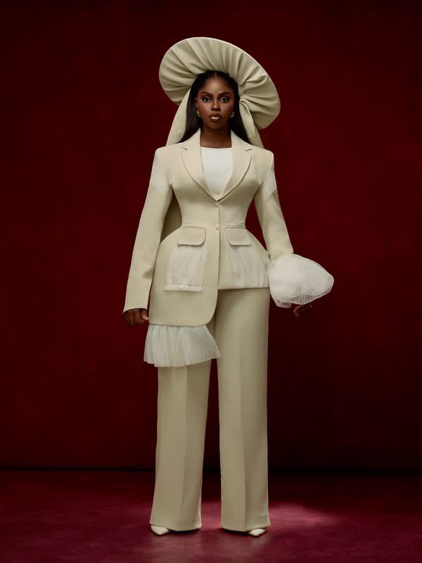 BrianEtimb98532's tweet photo. Nigerian Fashion Designers are setting the Bar dangerously high 🔥 😍❤️ https://t.co/nhPjb1zkwN