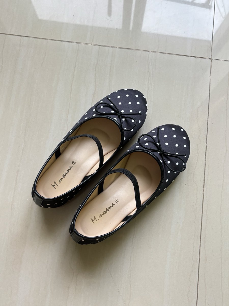 NooinkP's tweet photo. ส่งต่อรองเท้า size 38 ไม่มีตำหนิใส่ครั้งเดียว

📮 159 free shipping 

#ส่งต่อรองเท้า #รองเท้ามือสอง #เสื้อผ้ามือสองสภาพดี #ส่งต่อเสื้อผ้ามือสอง #ส่งต่อ #โล๊ะตู้ #ส่งต่อเสื้อผ้า https://t.co/82HT7RBhnp