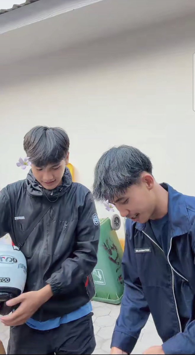 stckwthsas_'s tweet photo. #yeppi pulang bareng🫠 https://t.co/dEAYjfeiVI