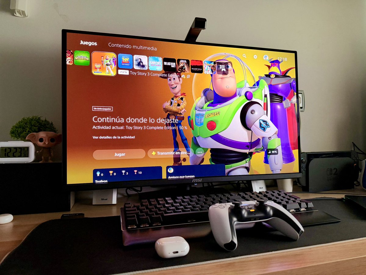 kikegames97's tweet photo. Buenos días a todos ☀️🤠

Puedo decir que llevo unos días dándole a la recopilación de TOY STORY y me voy a pillar un buen empacho de la saga 🤣

Esto incluye:

✅ TOY STORY 3 Complete Edition: 

Una remasterizacion del juego de PlayStation 3 y XBOX 360

✅ TOY STORY Retro Roundup!: 

Recopila todos los juegos de la saga incluyendo los de Carreras para Game Boy, Súper Nintendo, Génesis y PSX. También el juego de Bichos de Pixar en Game Boy y PSX

Hasta el día 14 no puedo contar mucho más…

Lanzamiento el 15 de Octubre con edición física de la mano de @MeridiemGames