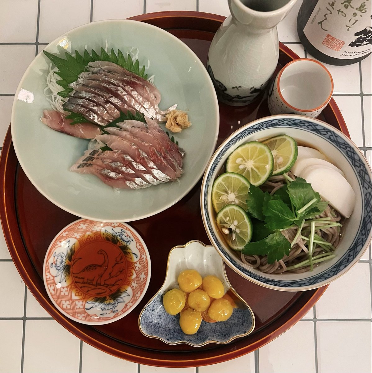 p___sp's tweet photo. 太陽を浴びまくり、銀杏と鯵食べました。 https://t.co/fYkC6L0sOx