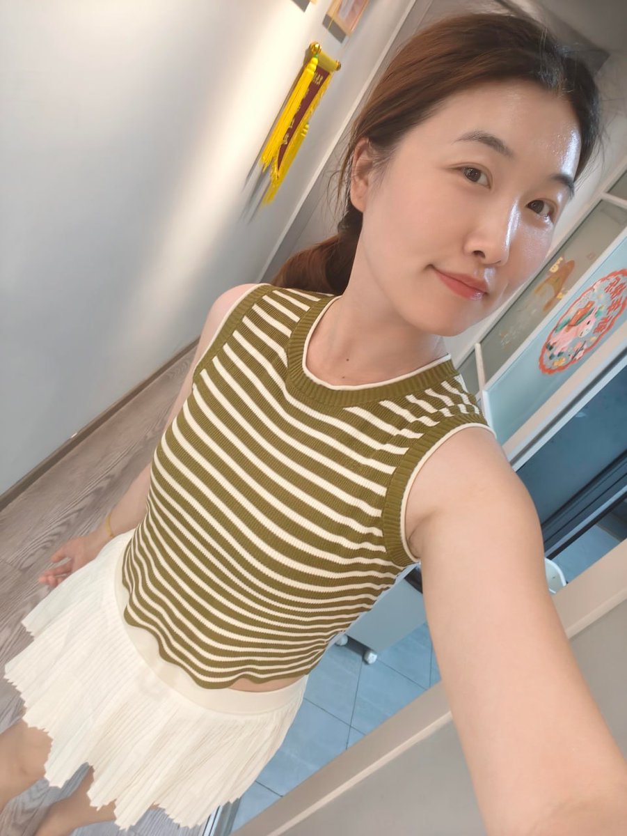 mmtt_34's tweet photo. 听说微信新出了一个功能可以约，堪比漂流瓶，有人用过吗？？？ https://t.co/Sokwxl3NXl